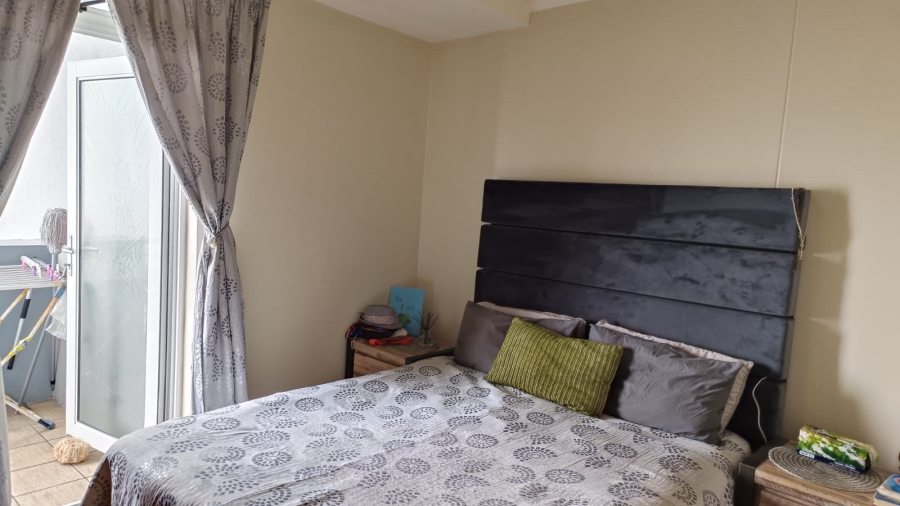 To Let 2 Bedroom Property for Rent in Beachfront Western Cape